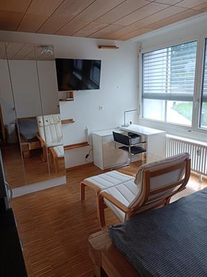 1 Zimmer zu vermieten